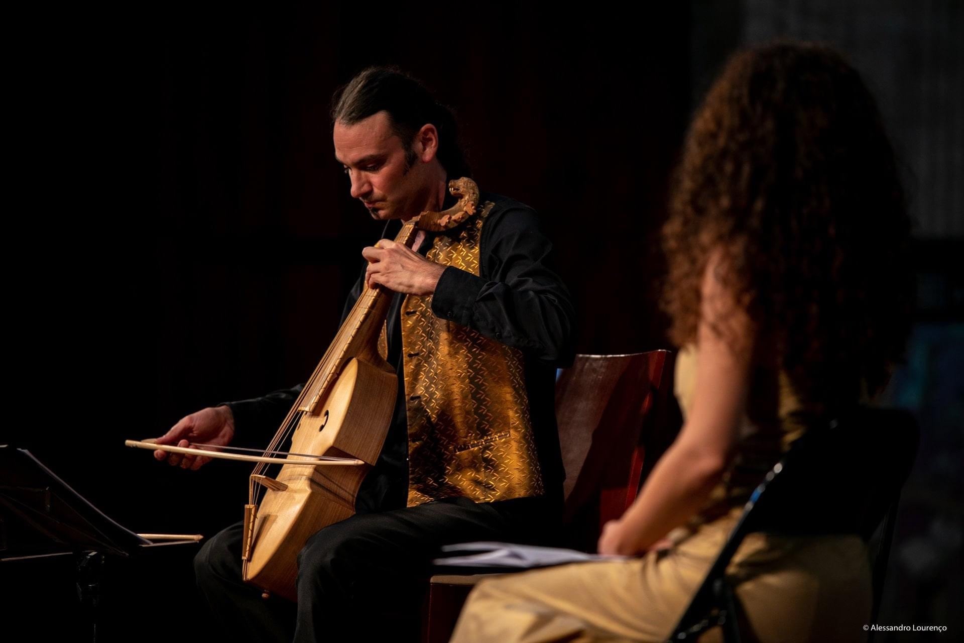 Como intérprete e investigador, ha desarrollado una trayectoria muy intensa.