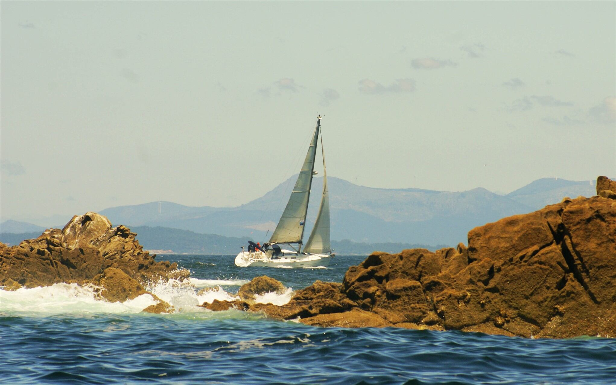 Uno de los barcos participantes en la Ruta Náutica Rías Baixas