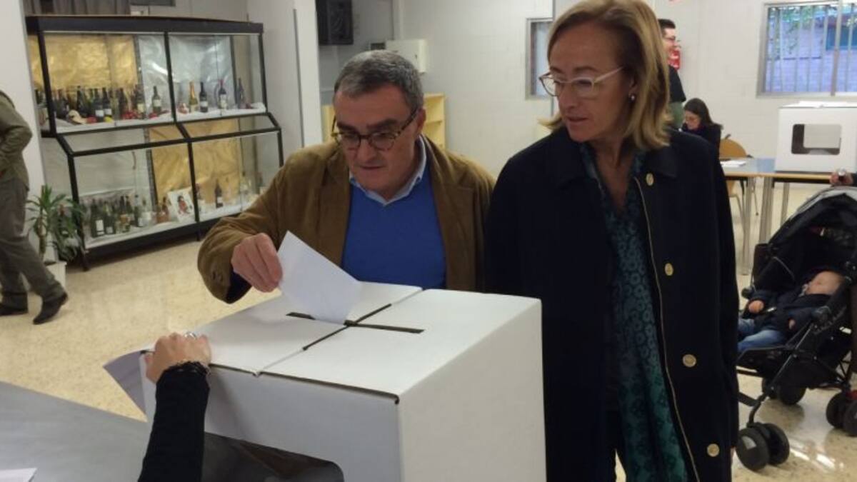 ÀNGEL ROS, president del PSC: “He optat per votar en blanc” perquè reconec que cal una consulta