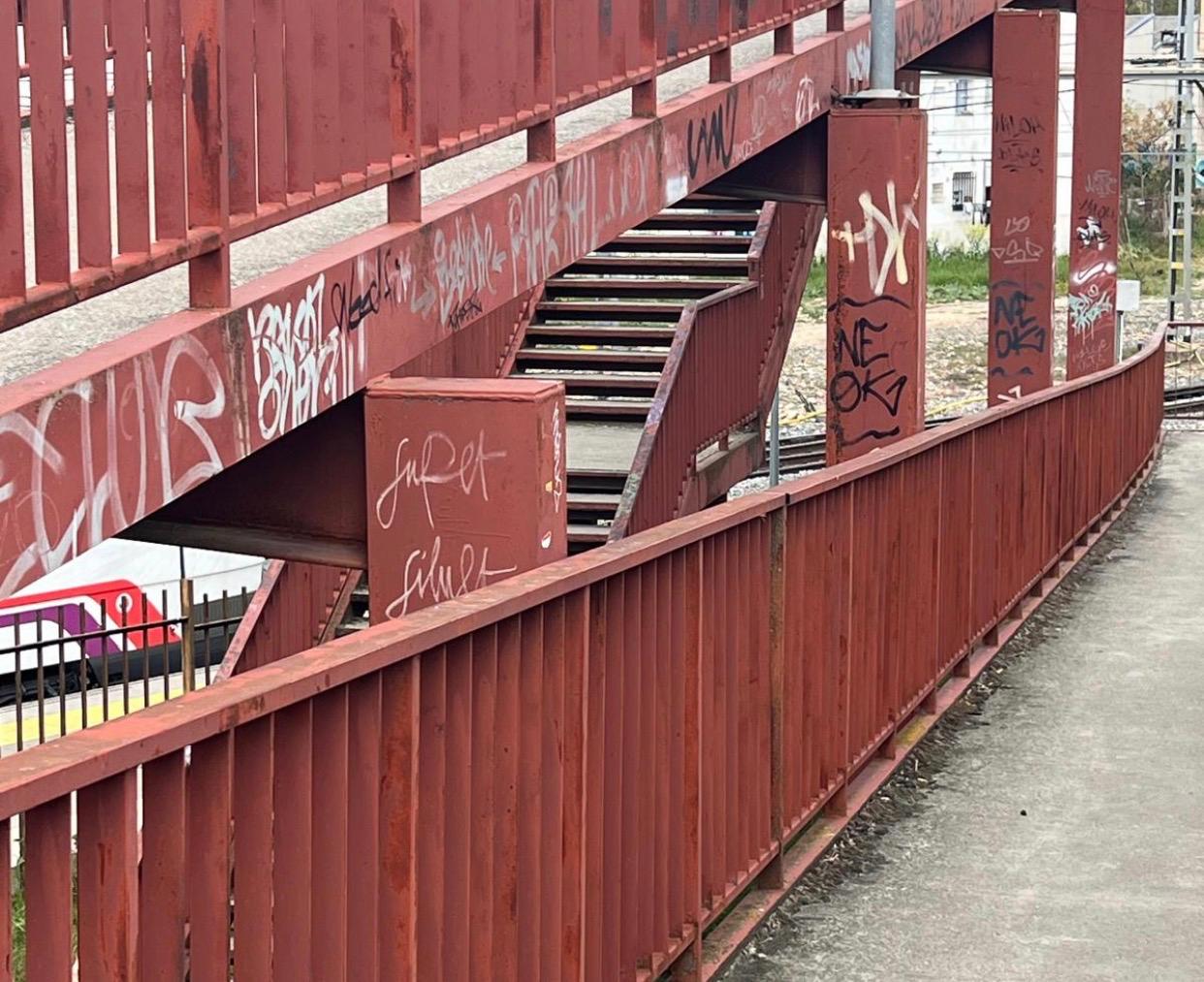 Pasarela objeto de la polémica