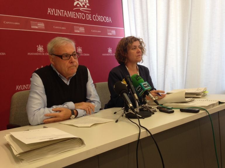 Emilio Aumente y Alba Doblas, analizan los presupuestos para 2016