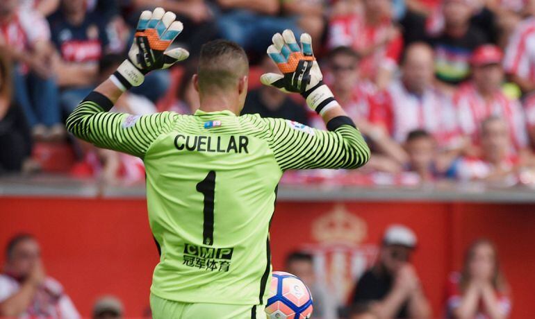 Iván Cuéllar, portero del Sporting de Gijón