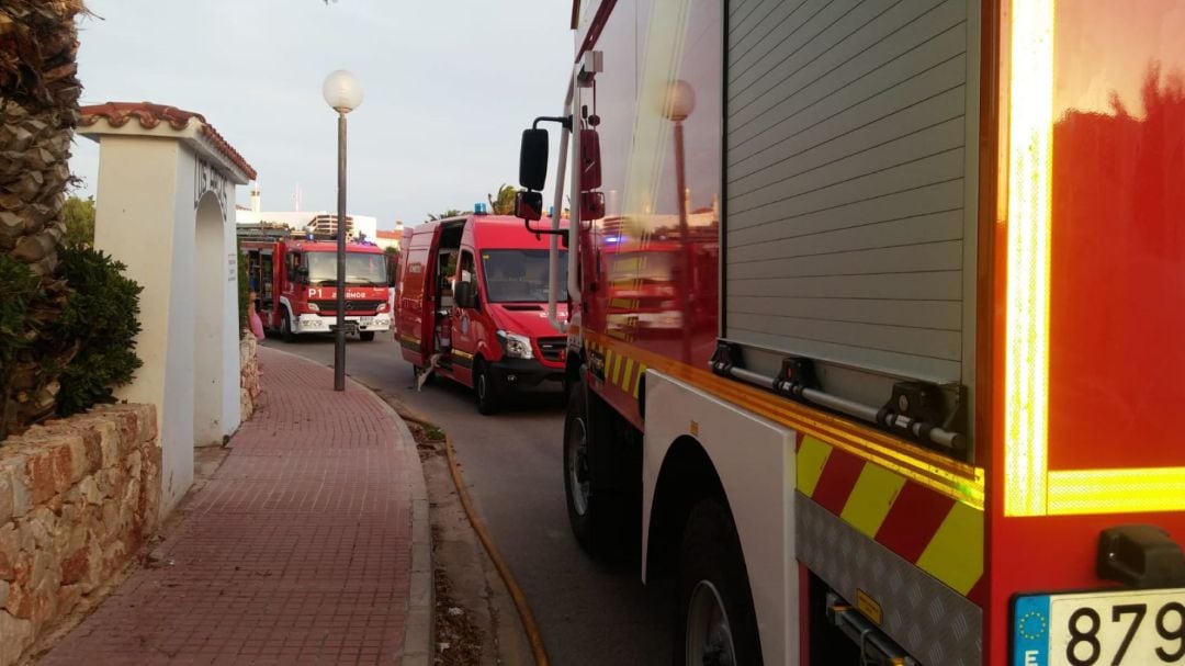 L'incendi va afectar a dos xalets de la urbanització de Ciutadella.