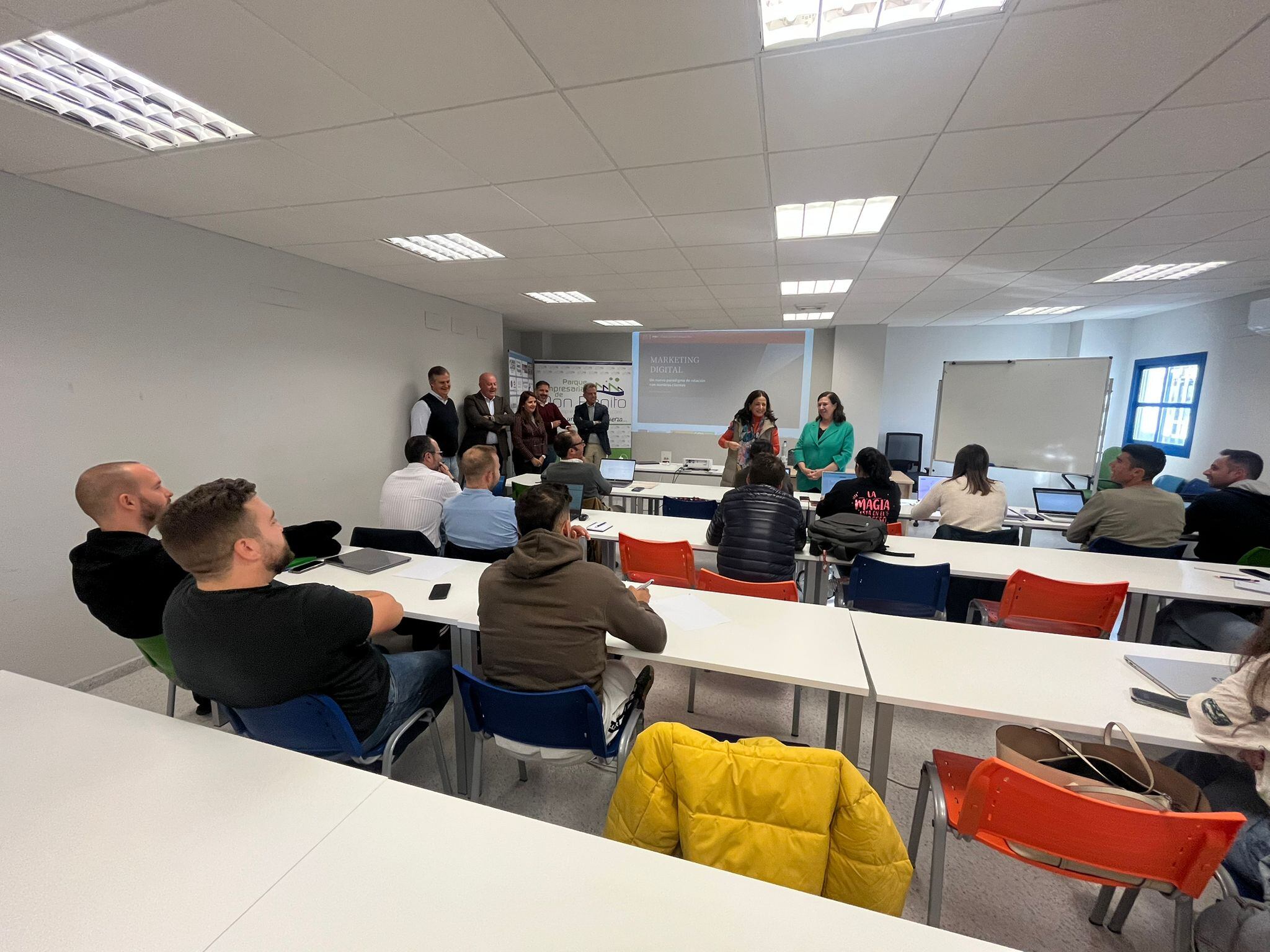 Arranca el primer programa del Centro de Alto Rendimiento Empresarial en Don Benito