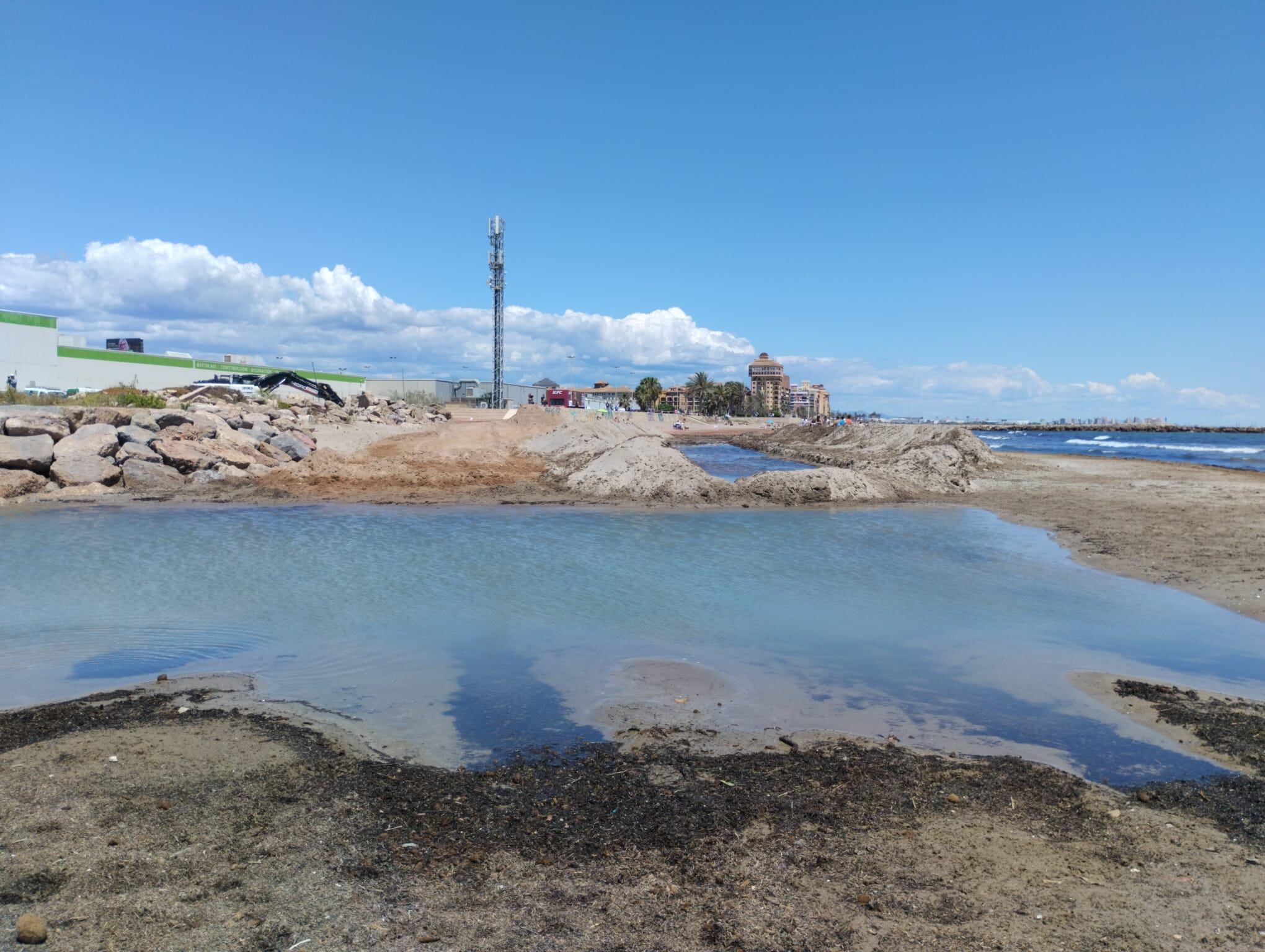 Zona de playa en Alboraia cercana a Els Peixets.