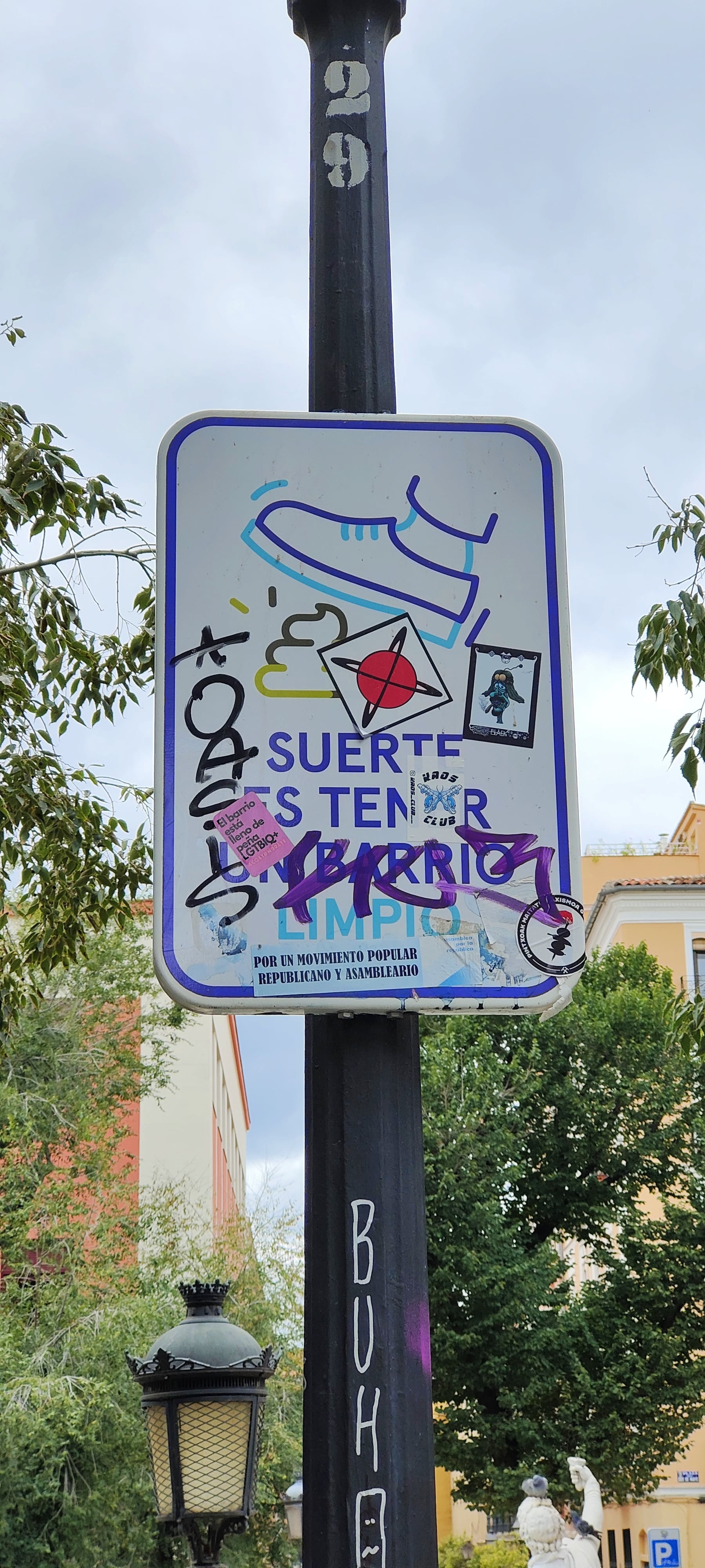 Farola en la Plaza del Dos de Mayo