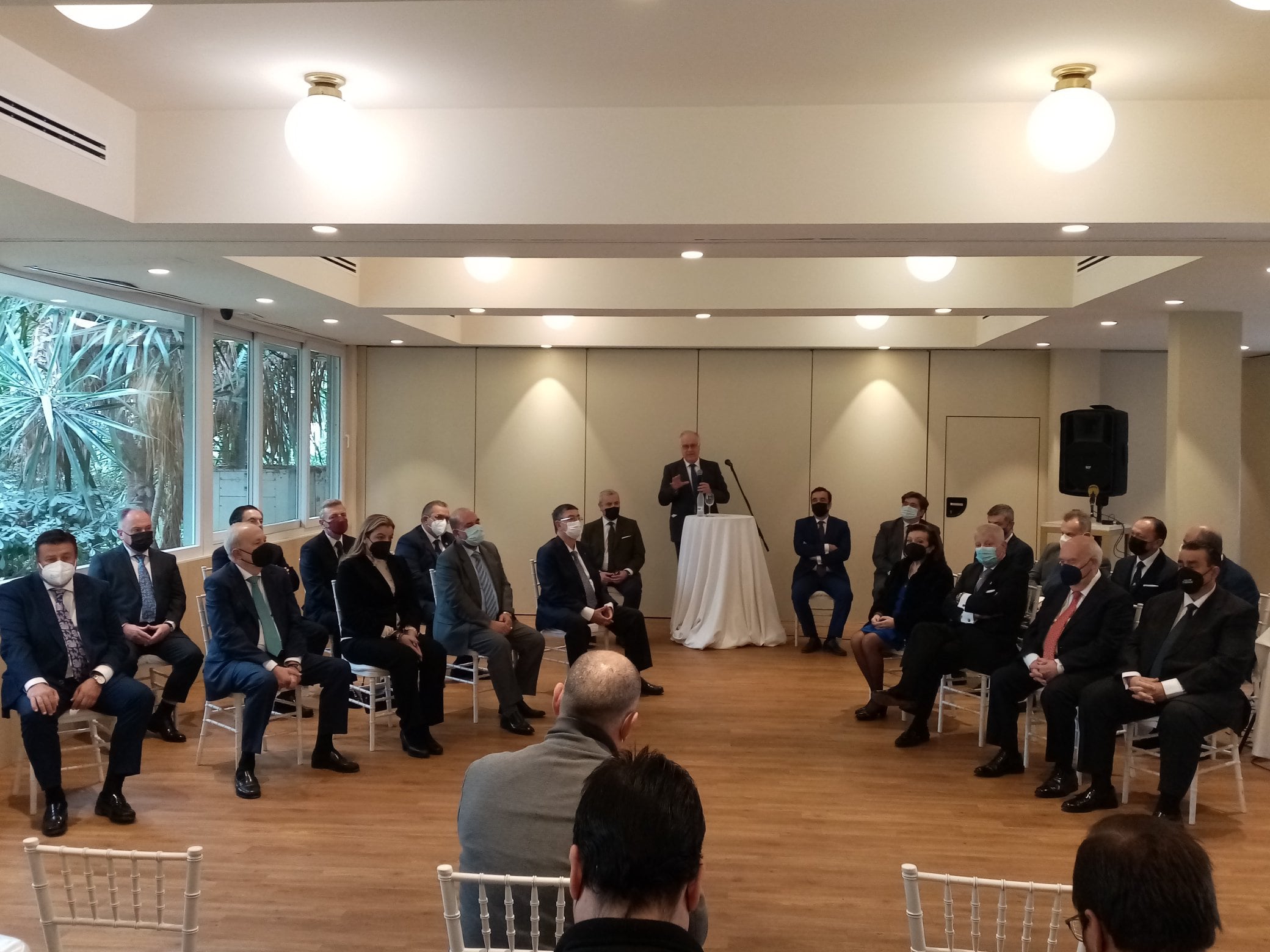 José Félix Romero, en el centro de la imagen, junto a los integrantes de su candidatura