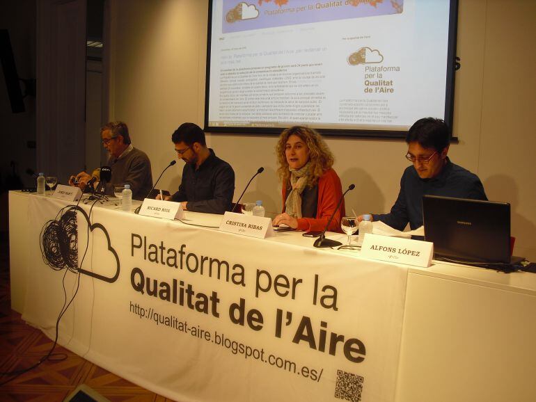 Presentació de la "Plataforma per la qualitat de l'aire" al Col·legi de Periodistes de Barcelona (24/03/2015)