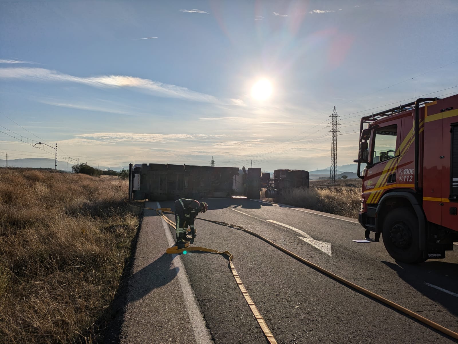 Camión volcado en Puertollano