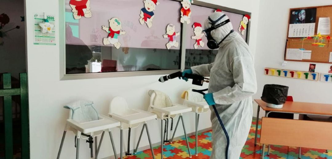 Desinfección de un centro educativo