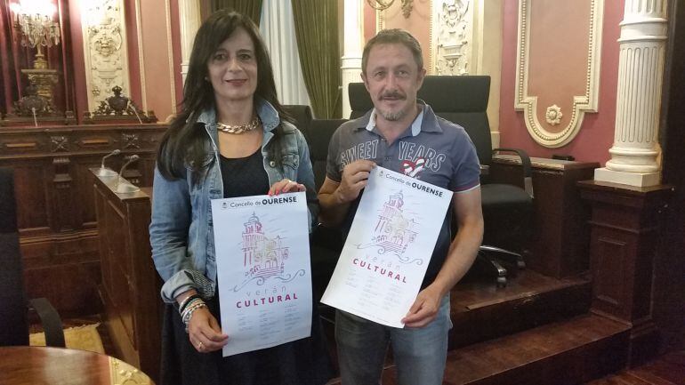 As actuacións de xullo e agosto comezarán ás 23:00 horas, as de setembro unha hora antes