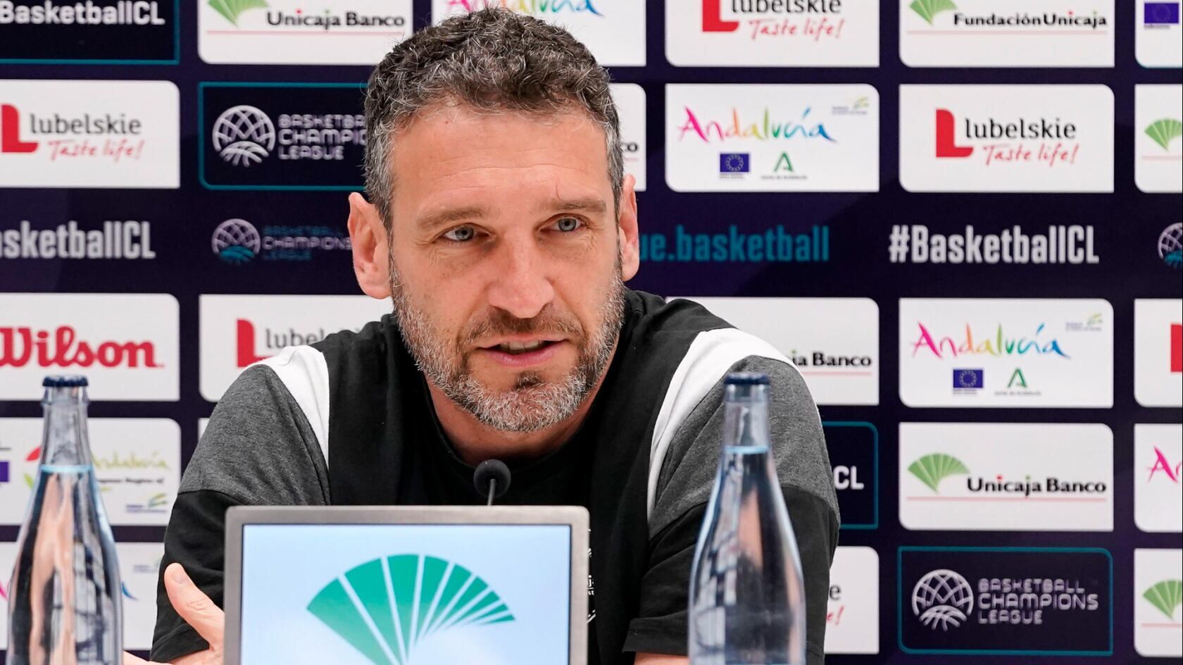 El técnico del Unicaja Ibon Navarro habló en rueda de prensa del encuentro contra el Limoges de este miércoles en el Martín Carpena de Málaga