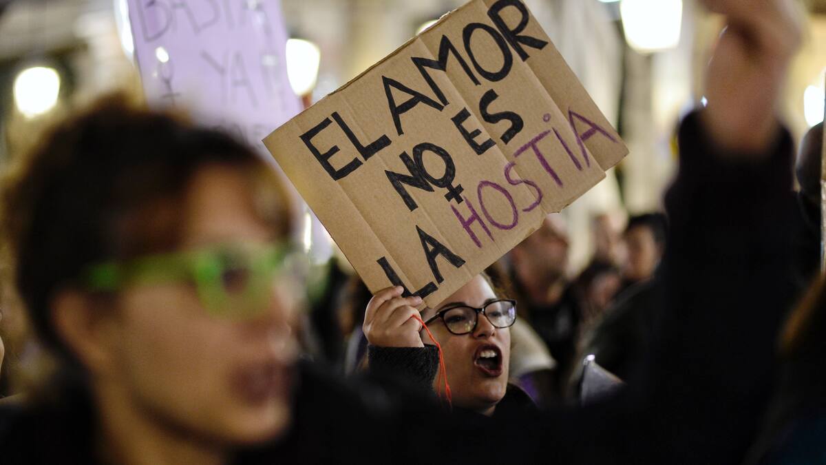Cada hora mueren cinco mujeres o niñas en su hogar