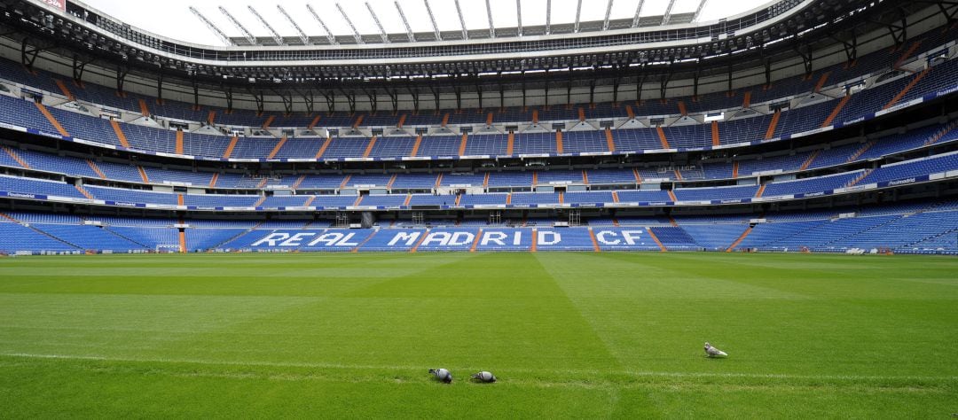 El estadio Santiago Bernabéu, vacío. 