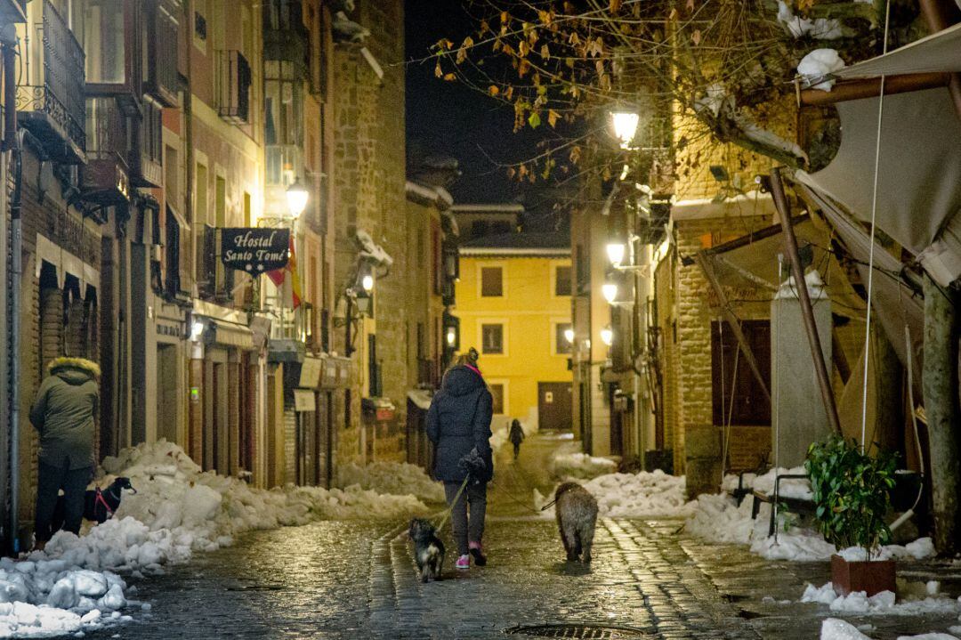 La Junta permite pasear a los perros después de las 20:00 horas 