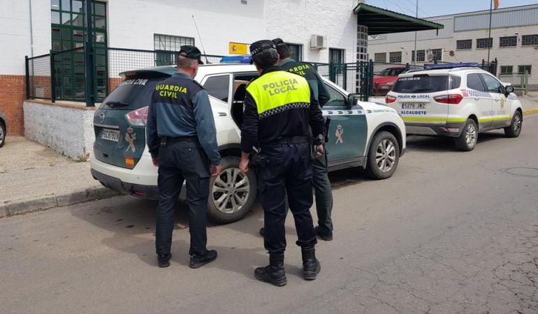 Detenidos una mujer y un hombre en Alcaudete como presuntos autores de robo