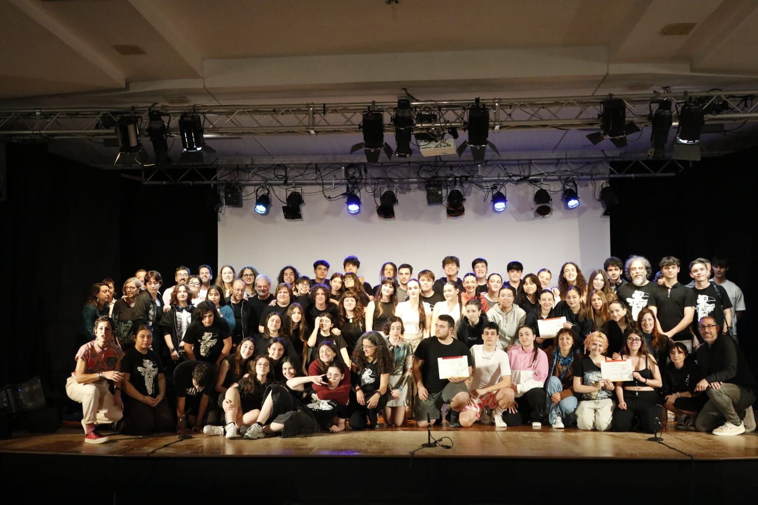 Grupos de teatro en el certamen