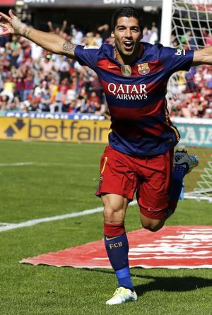 Luis Suárez celebra el segundo del Barcelona