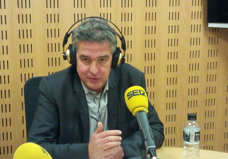 El viceconsejero de Cultura, Joxean Muñoz, durante la entrevista en Hoy por Hoy San Sebastián. 