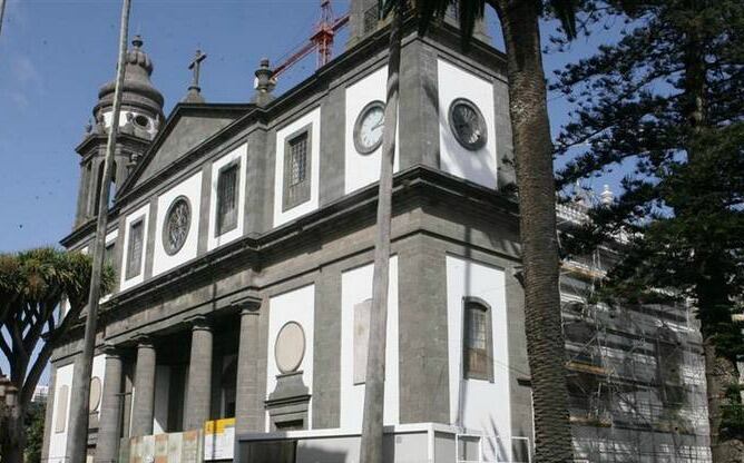 Imagen de la Catedral de La Laguna durante los trabajos de remodelación