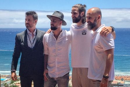 De izquierda a derecha Fernando Calvo (director de Bohemia suites & Spa), Iván Torres, Ricky Rubio y José María Sánchez