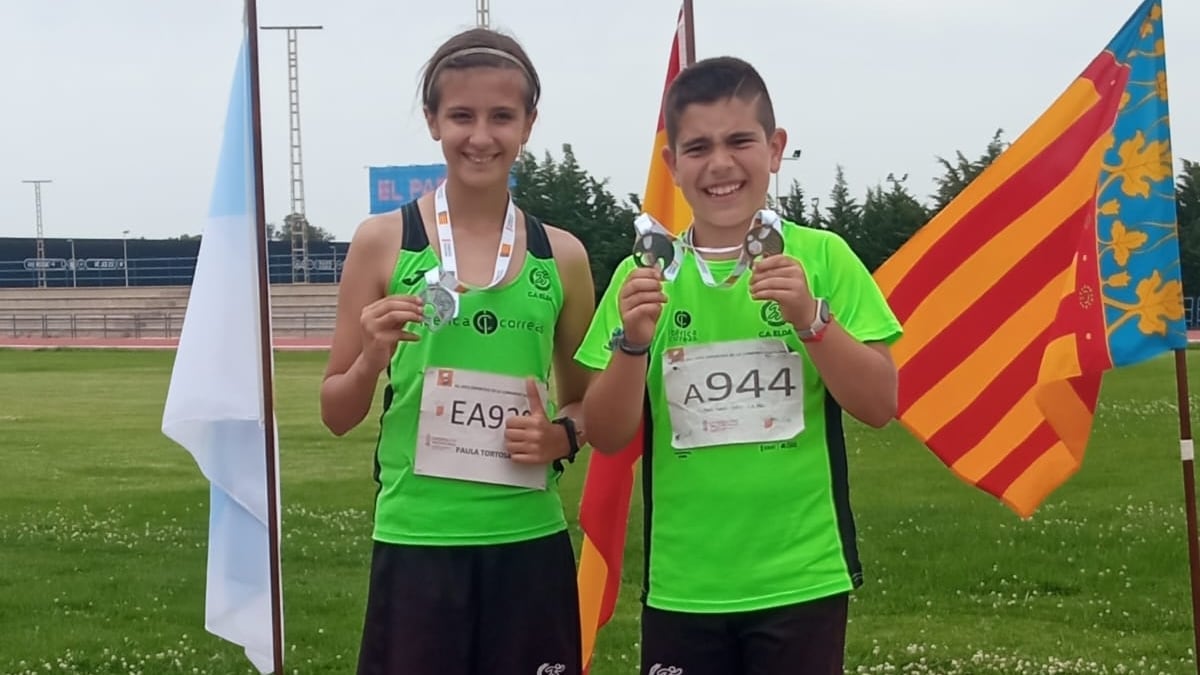 Paula Tortosa y Pablo García en el podio