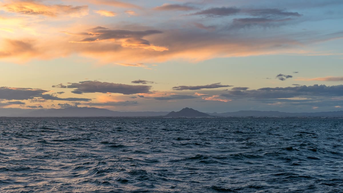 Las fuertes lluvias de marzo no han generado alteración de los parámetros del Mar Menor, según el consejero