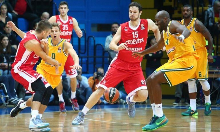 Limoges en su partido de Euroliga ante el Cedevita croata
