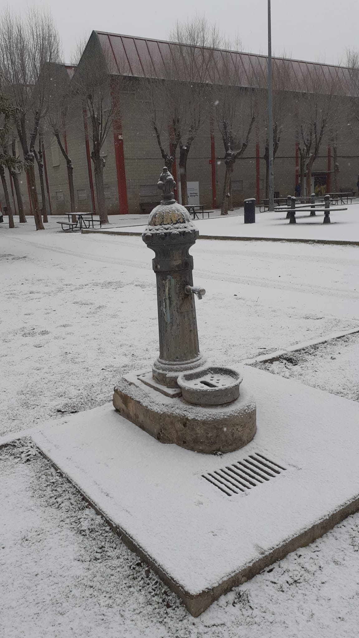 Fuente averiada del parque Príncipe de Asturias