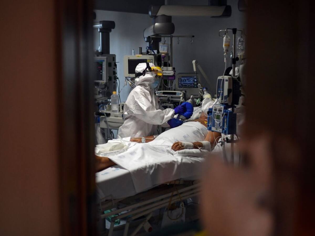 La pandemia desbocada en Asturias: récord de casos diario (605) y 16 brotes detectados en la última semana