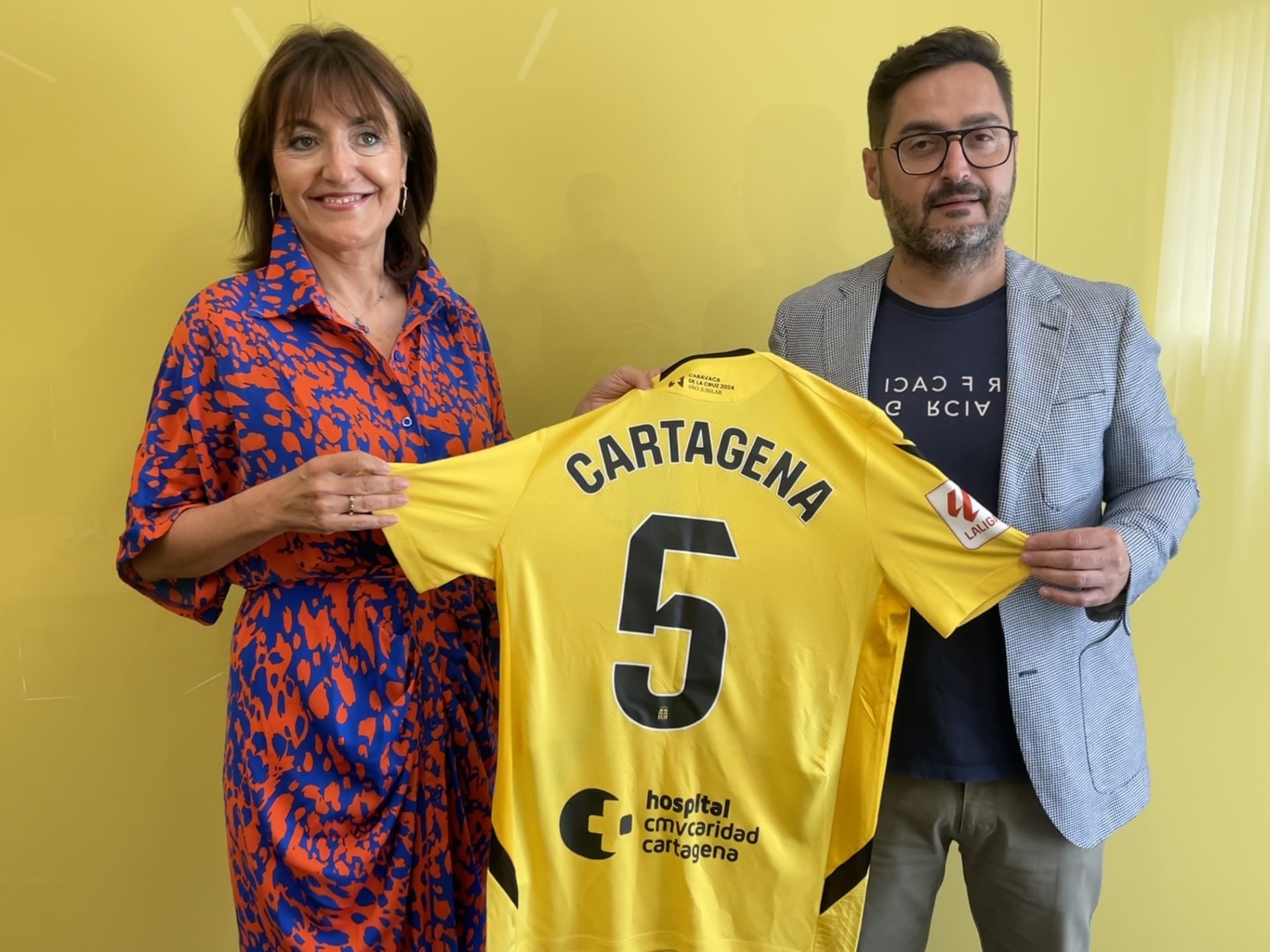 Begoña Calzada, gerente del CMVC y Paco Belmonte, presidente del FC Cartagena