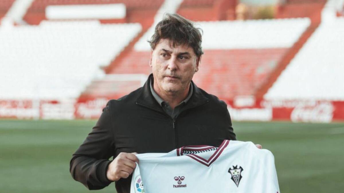 Alejandro Menéndez admite que "el Sporting nunca me ha llamado"