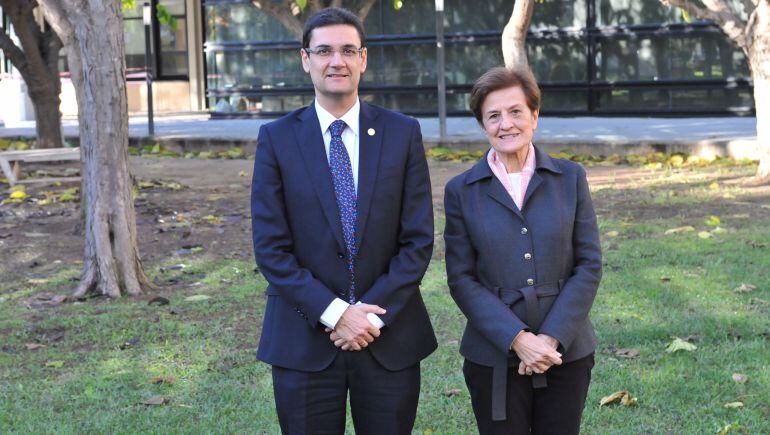 Adela Cortina junto al rector de la UPV, Francisco Mora