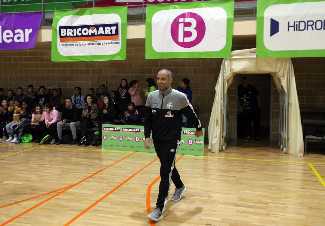 Antonio Vadillo, entrenador del Palma Futsal, participa en Manacor de la Palma Futsal On Tour by Bricomart