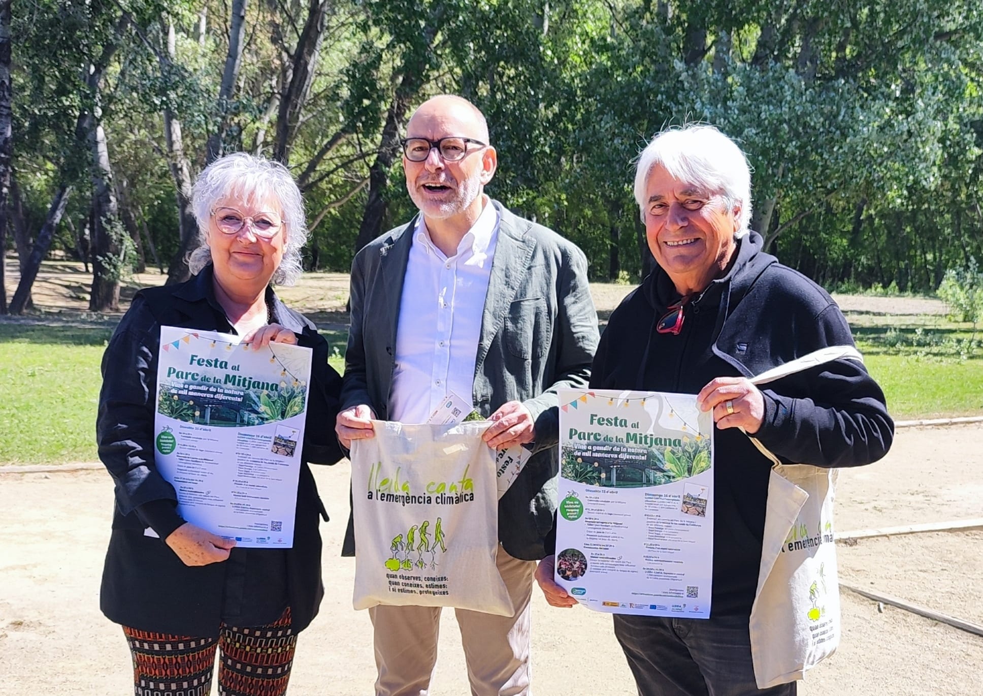 La festa del Parc de la Mitjana de dissabter, 15 d&#039;abril, es complementarà diumenge amb l&#039;activitat Lleida Canta, també a la Mitjana, amb la participació de més de 800 cantaires d&#039;arreu de Catalunya.