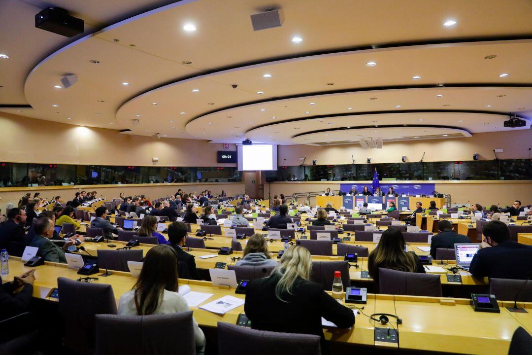 Imagen reciente de una reunión de la comisión de peticiones