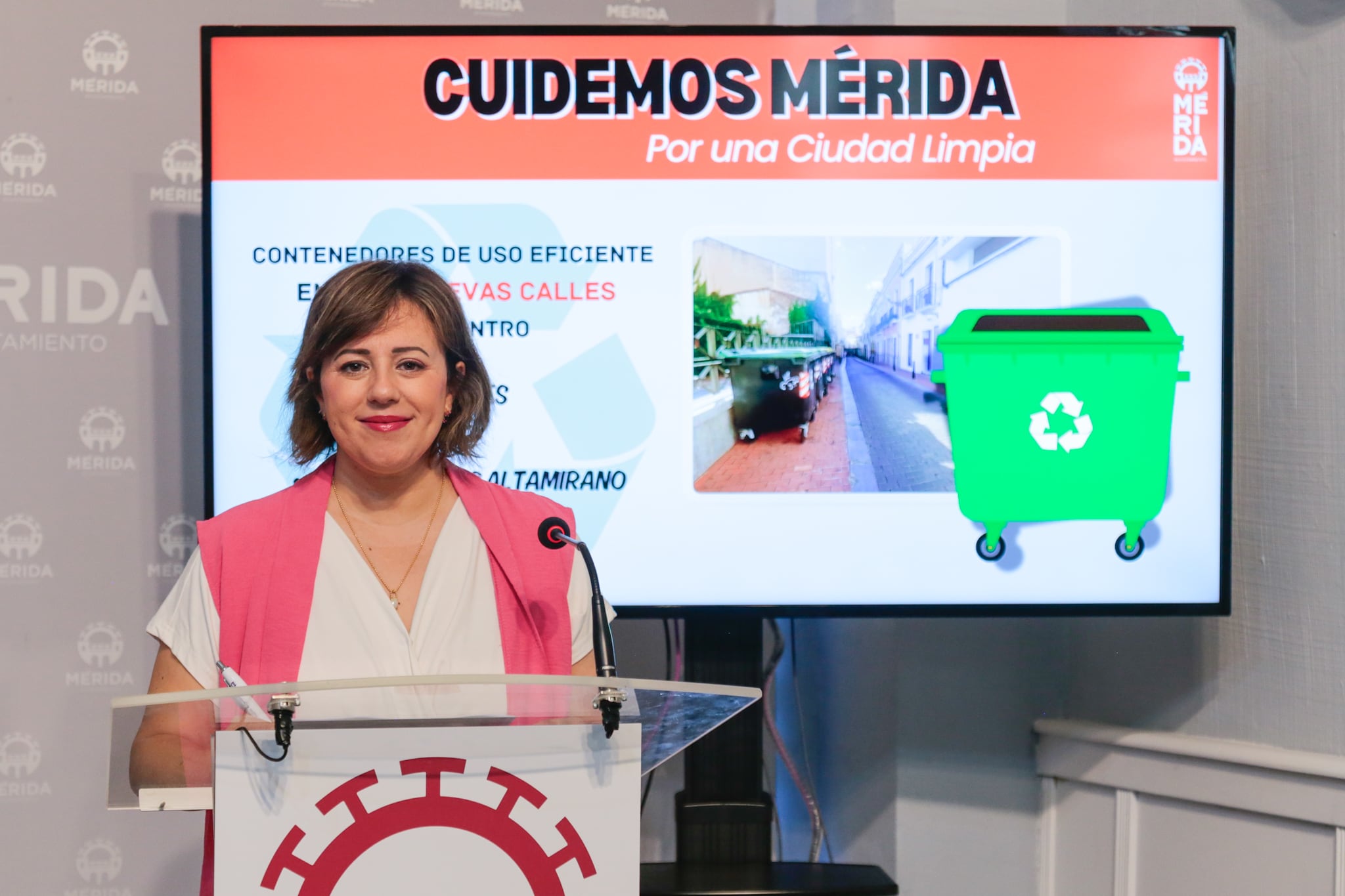 ANA ARAGONESES EN LA PRESENTACIÓN DE LA CAMPAÑA DE LIMPIEZA