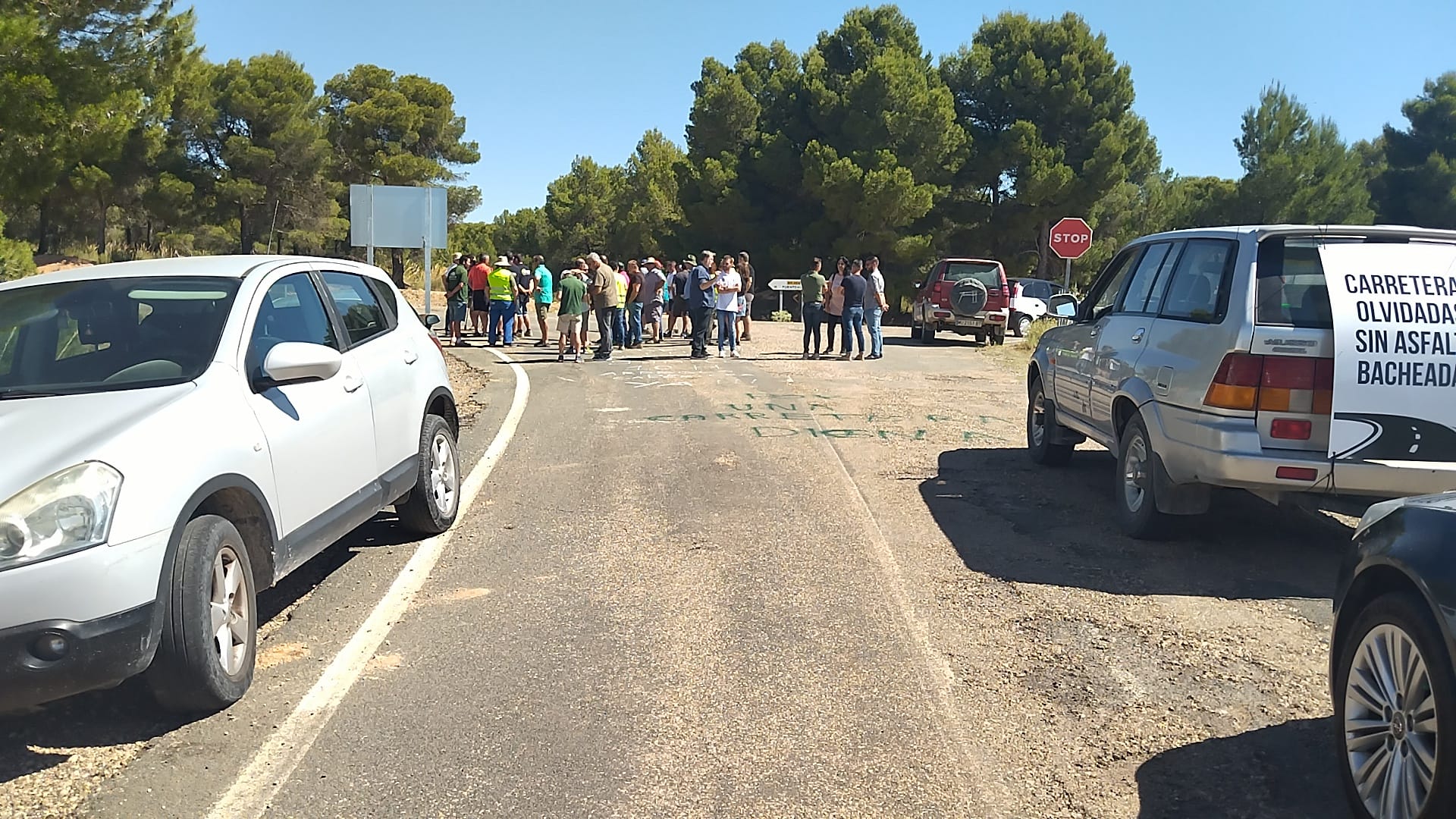 Imagen de la concentracíon en el cruce Jumilla / Fuente Álamo / Yecla