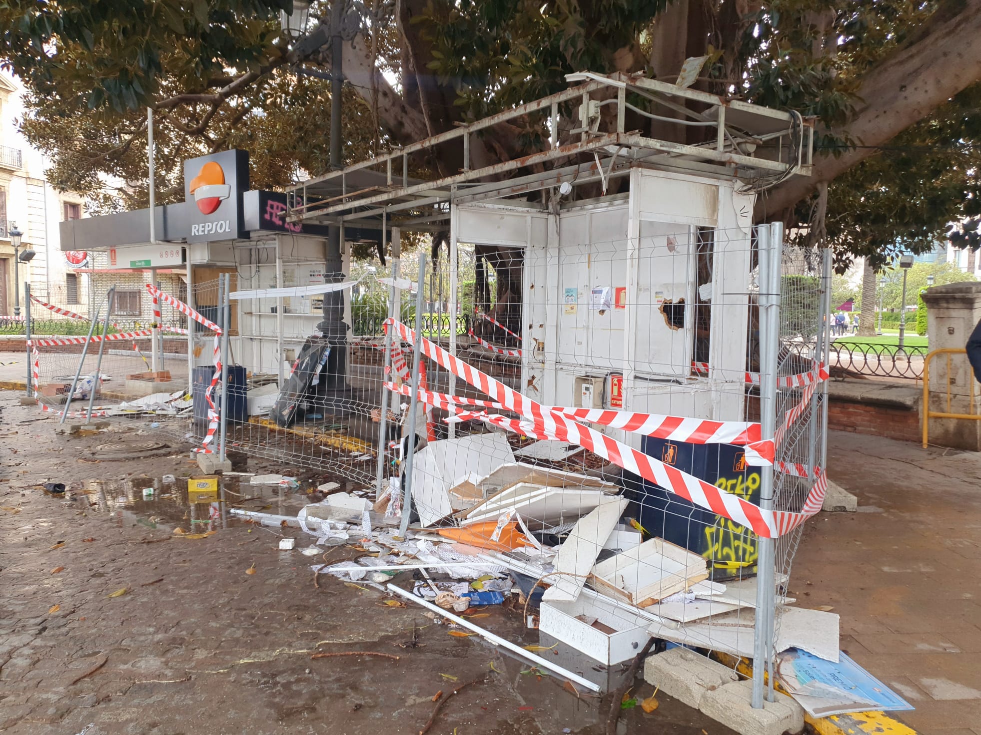 Estado actual de la gasolinera del Parterre en València