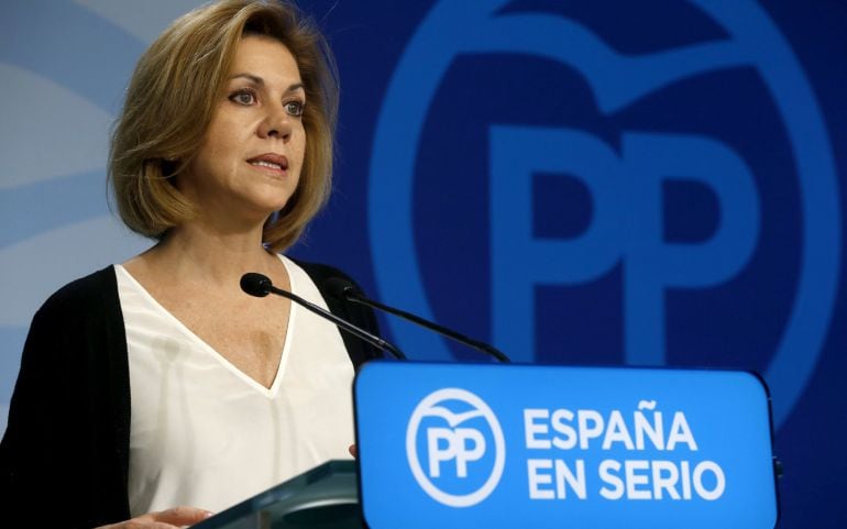 La secretaria general del PP, María Dolores de Cospedal, durante una comparecencia, hoy en la sede del partido