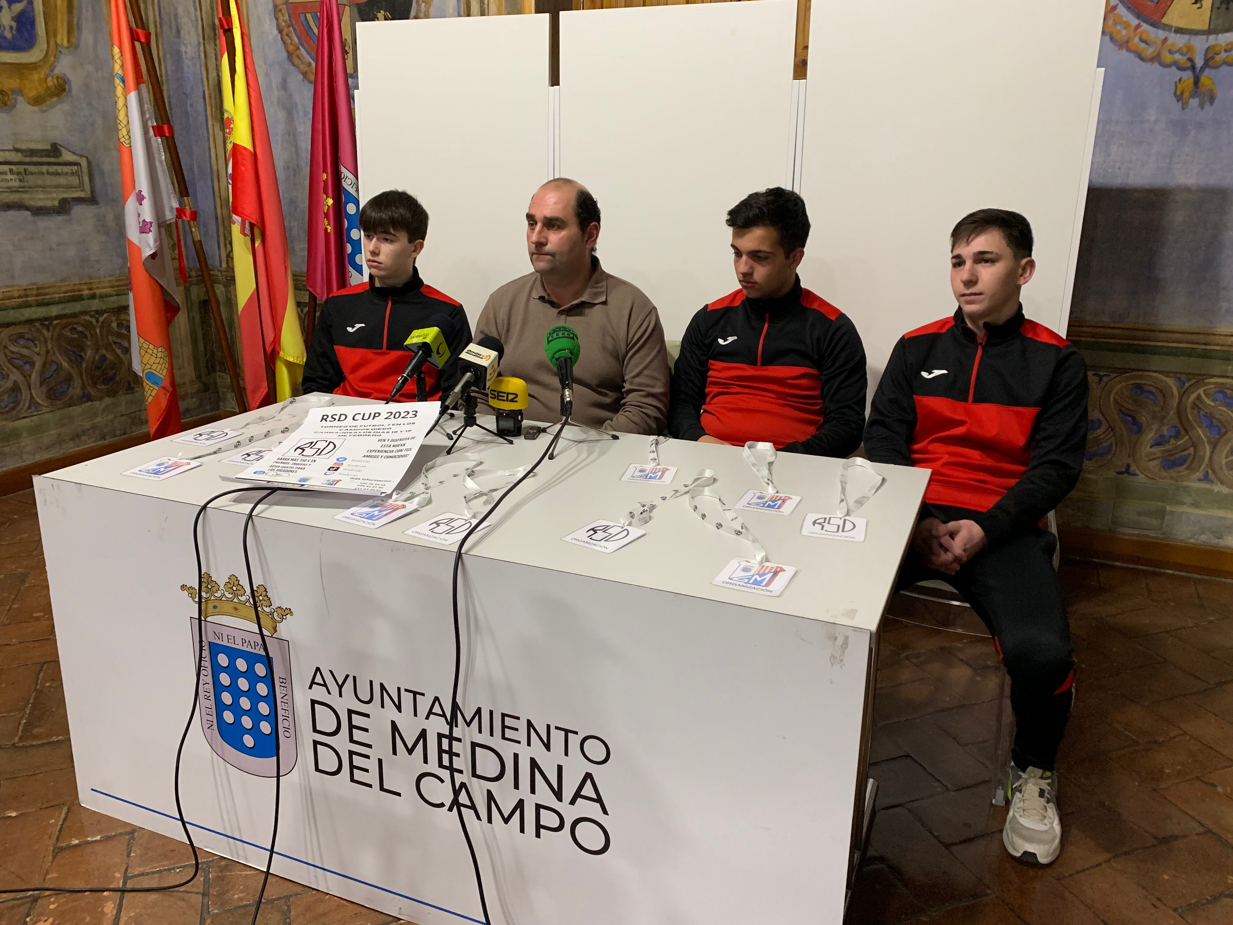 Presentación de la RSD CUP en el Ayuntamiento de Medina del Campo