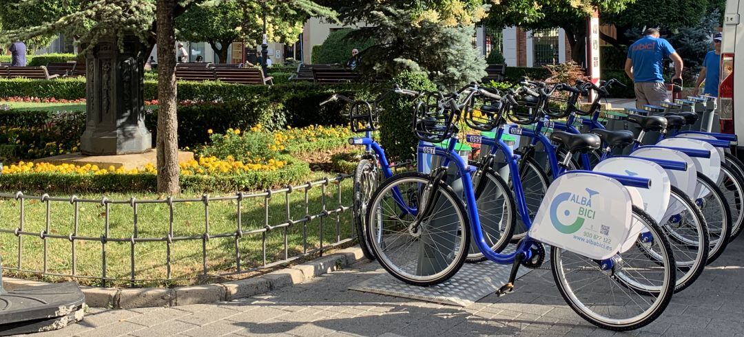 Algunas de las estaciones de préstamo ya cuentan con sus bicis