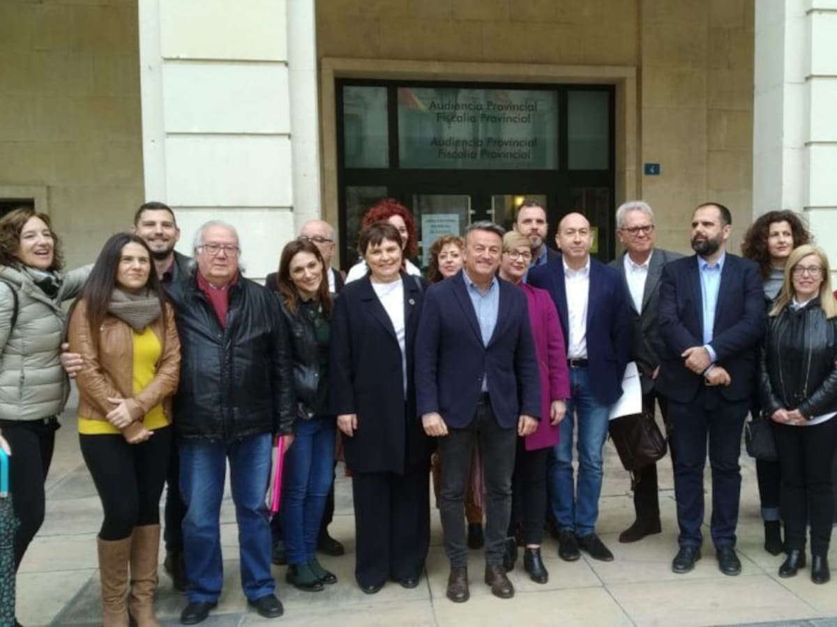 El PSPV registra sus candidaturas por Alicante a Les Corts, al Congreso y al Senado