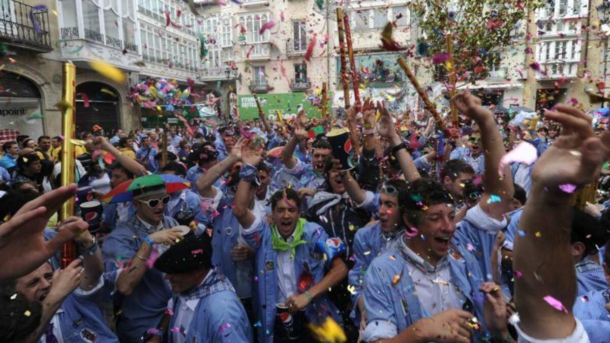 Comisión y Federación de blusas y neskas colaboran y acercan posturas.