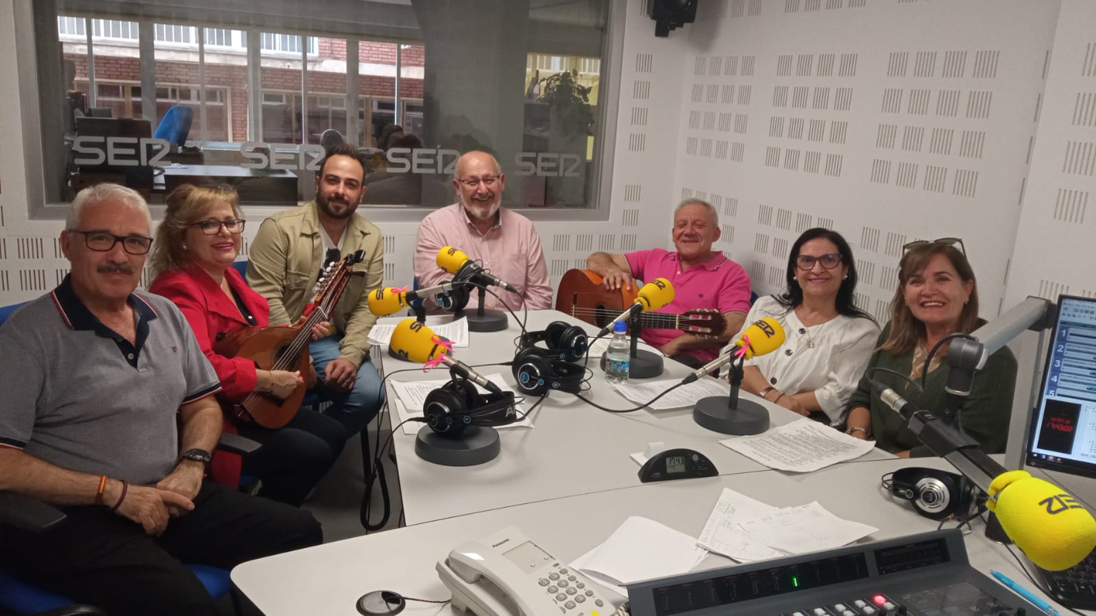 El equipazo de &quot;Nacido de la tierra&quot; en SER Puertollano