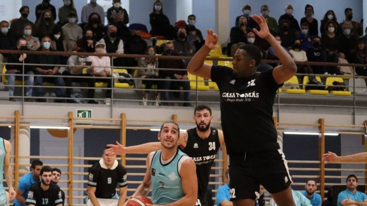 76-60.Basket Sant Antonio, sin gasolina en Albacete