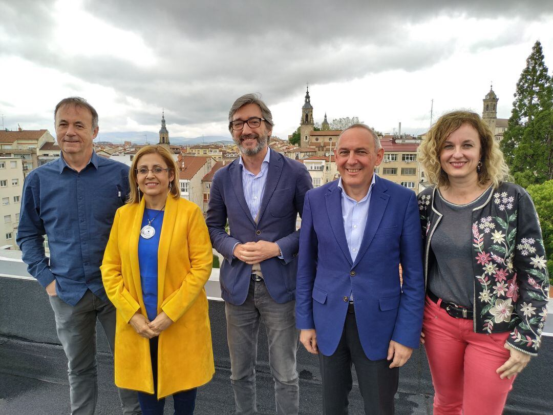 Fernández de Pinedo, Abecia, Oyarzabal, Ramiro González y Cristina González 