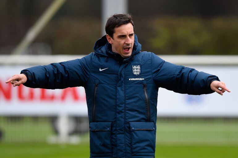 Gary Neville, durante un entrenamiento