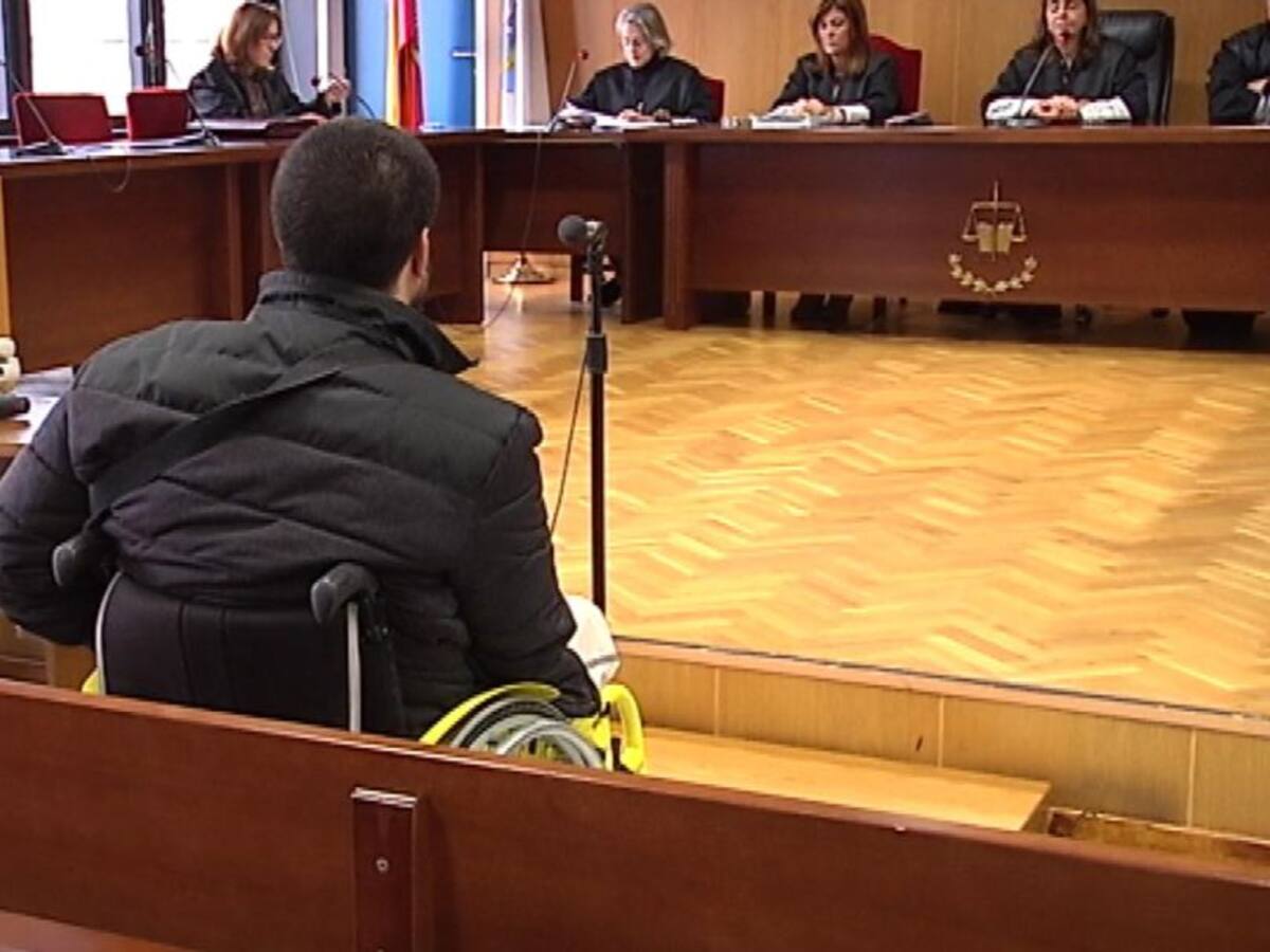 Acepta cuatro años y medio por tocamientos a su hermana