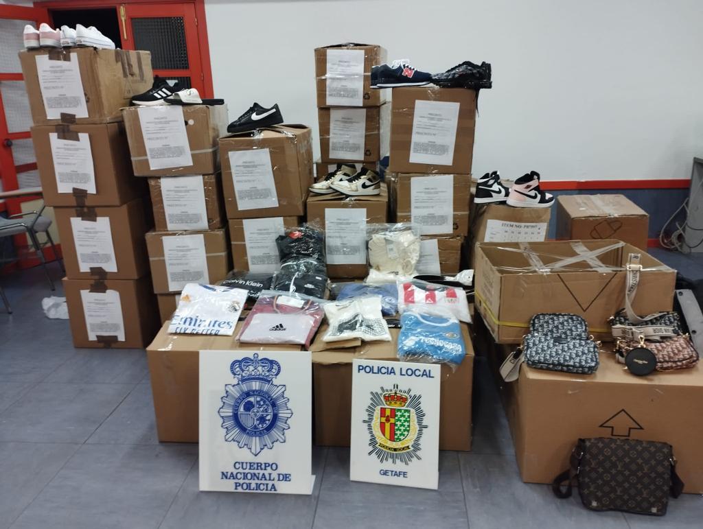 La operación se realizó de manera simultánea en tres establecimientos